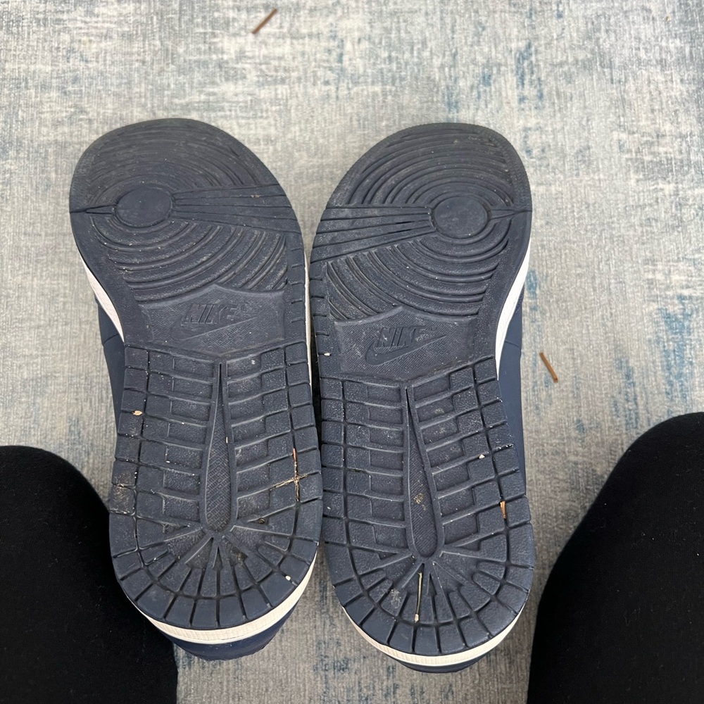 Jordan Men's Dark Blue Sneakers - Picture 4 of 4